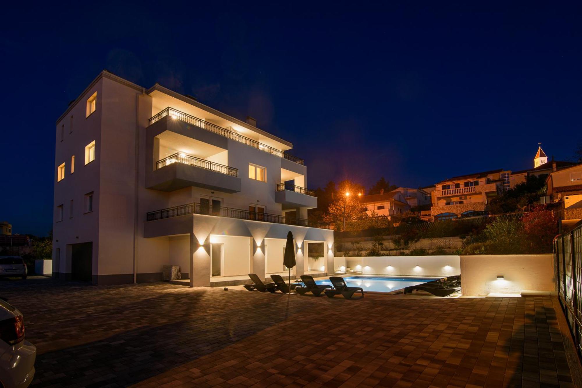 Villa Barbara & Zoran With Free Parking And Heated Swimming Pool Seget Vranjica Εξωτερικό φωτογραφία