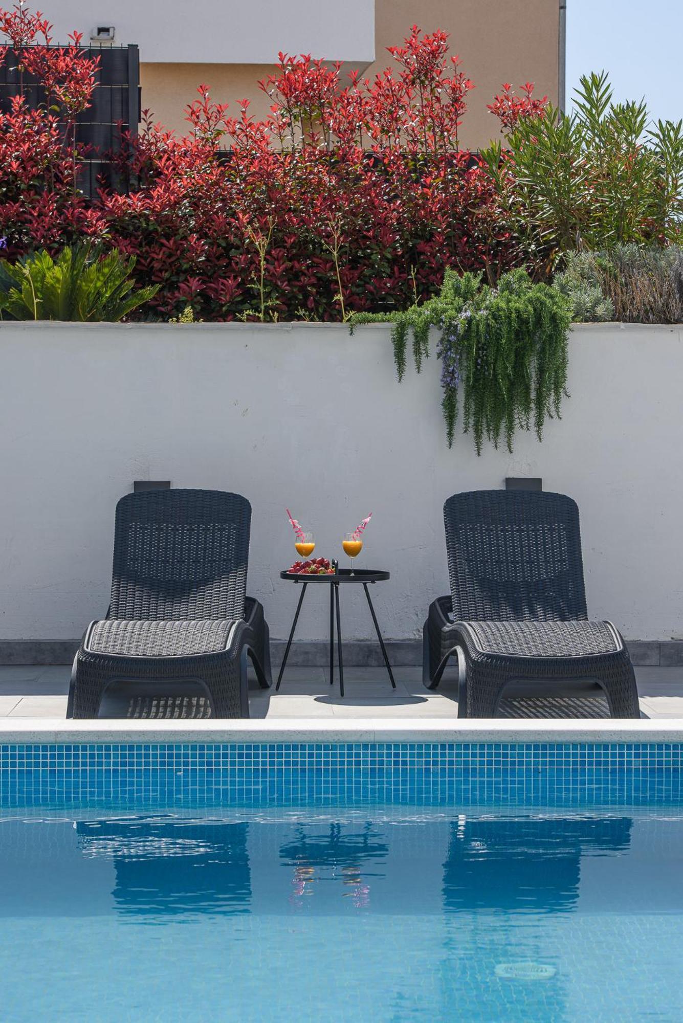 Villa Barbara & Zoran With Free Parking And Heated Swimming Pool Seget Vranjica Εξωτερικό φωτογραφία