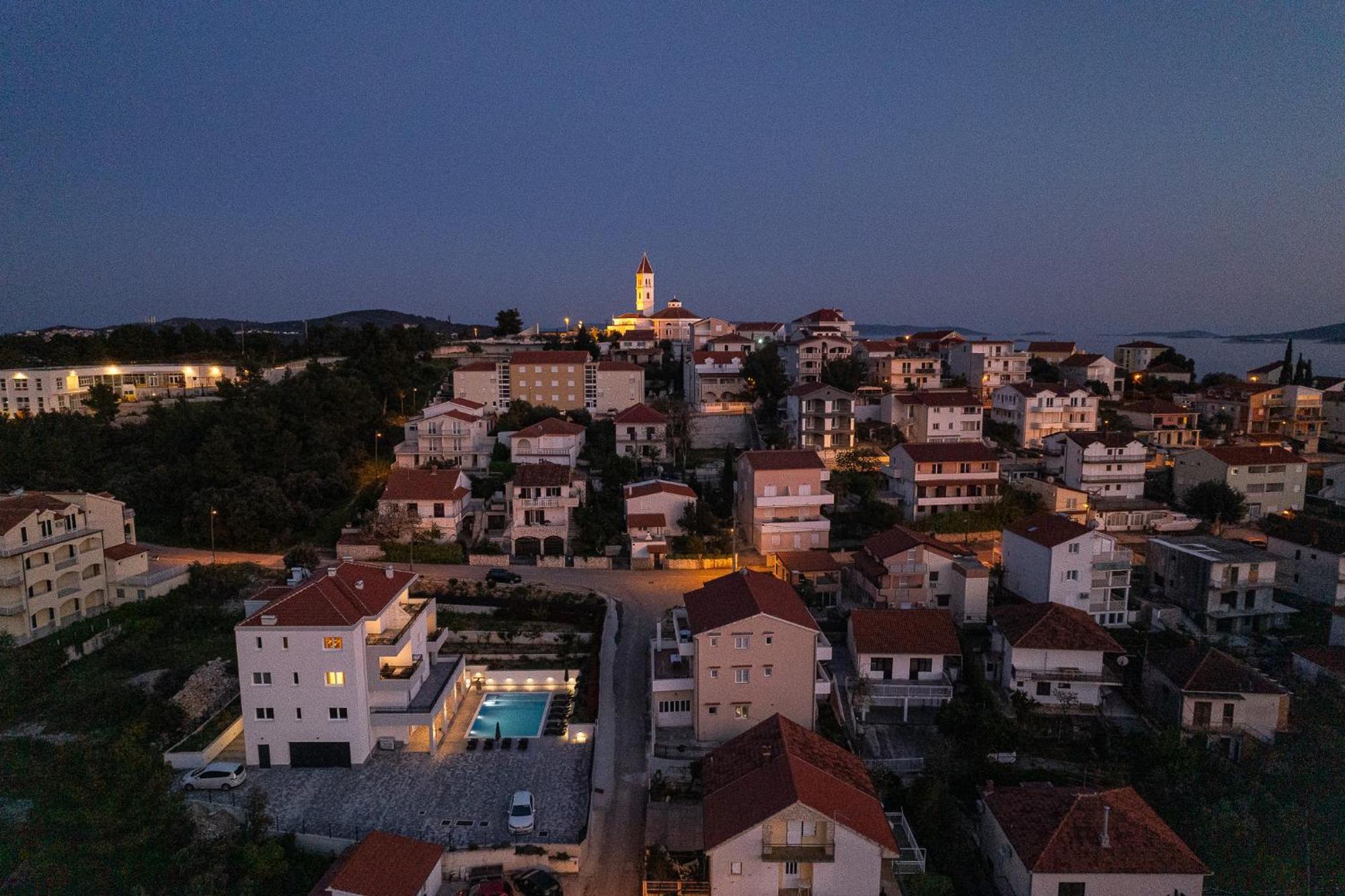Villa Barbara & Zoran With Free Parking And Heated Swimming Pool Seget Vranjica Εξωτερικό φωτογραφία