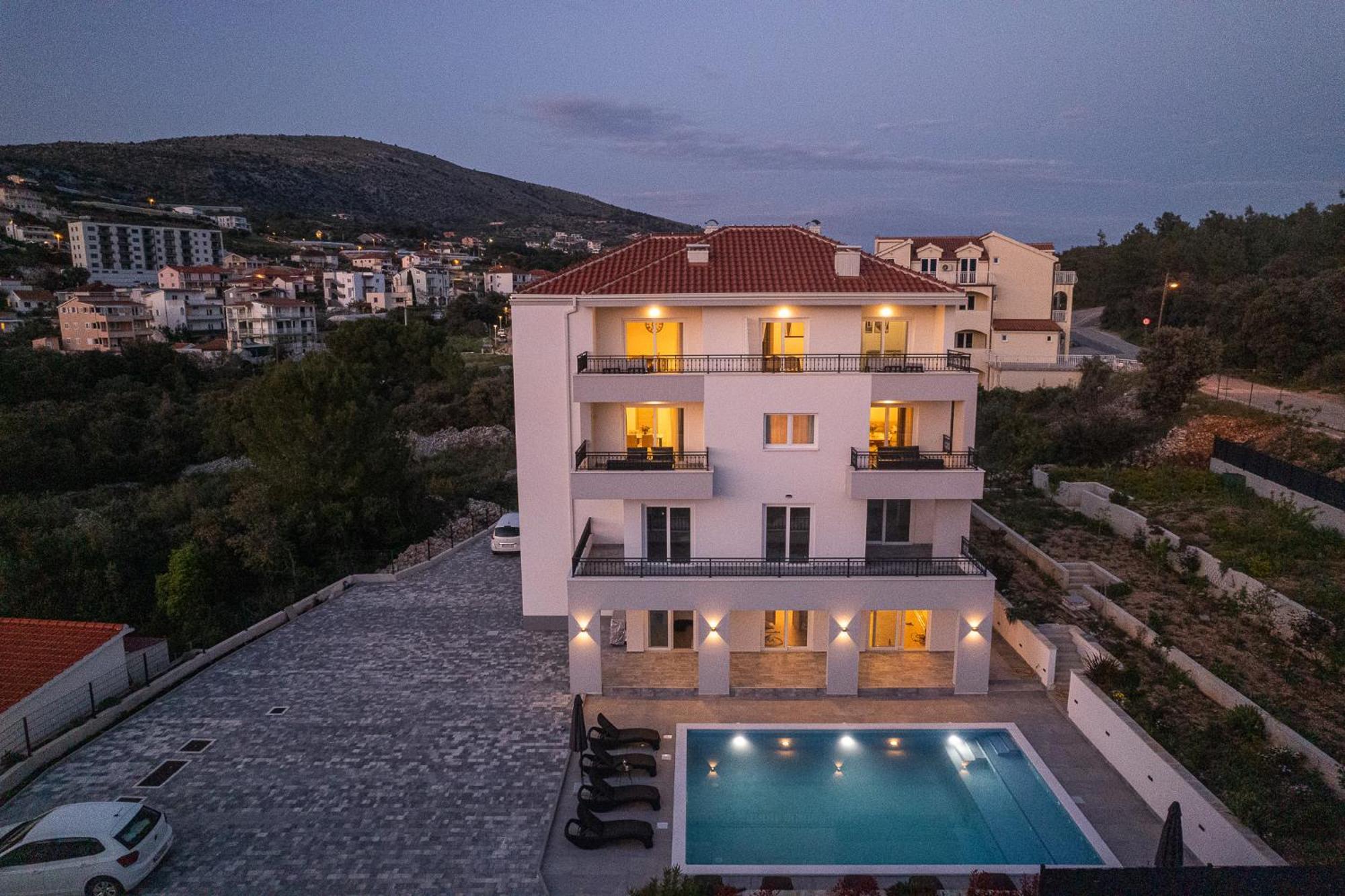 Villa Barbara & Zoran With Free Parking And Heated Swimming Pool Seget Vranjica Εξωτερικό φωτογραφία