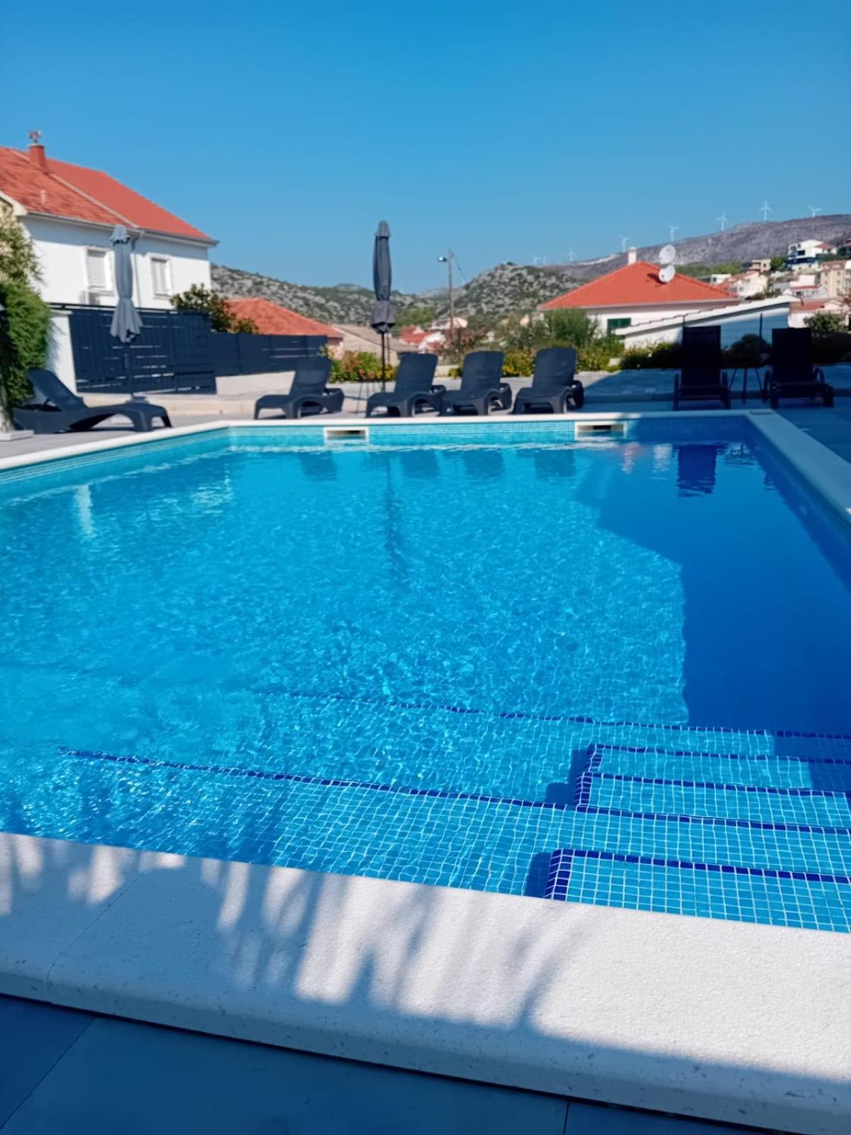 Villa Barbara & Zoran With Free Parking And Heated Swimming Pool Seget Vranjica Εξωτερικό φωτογραφία
